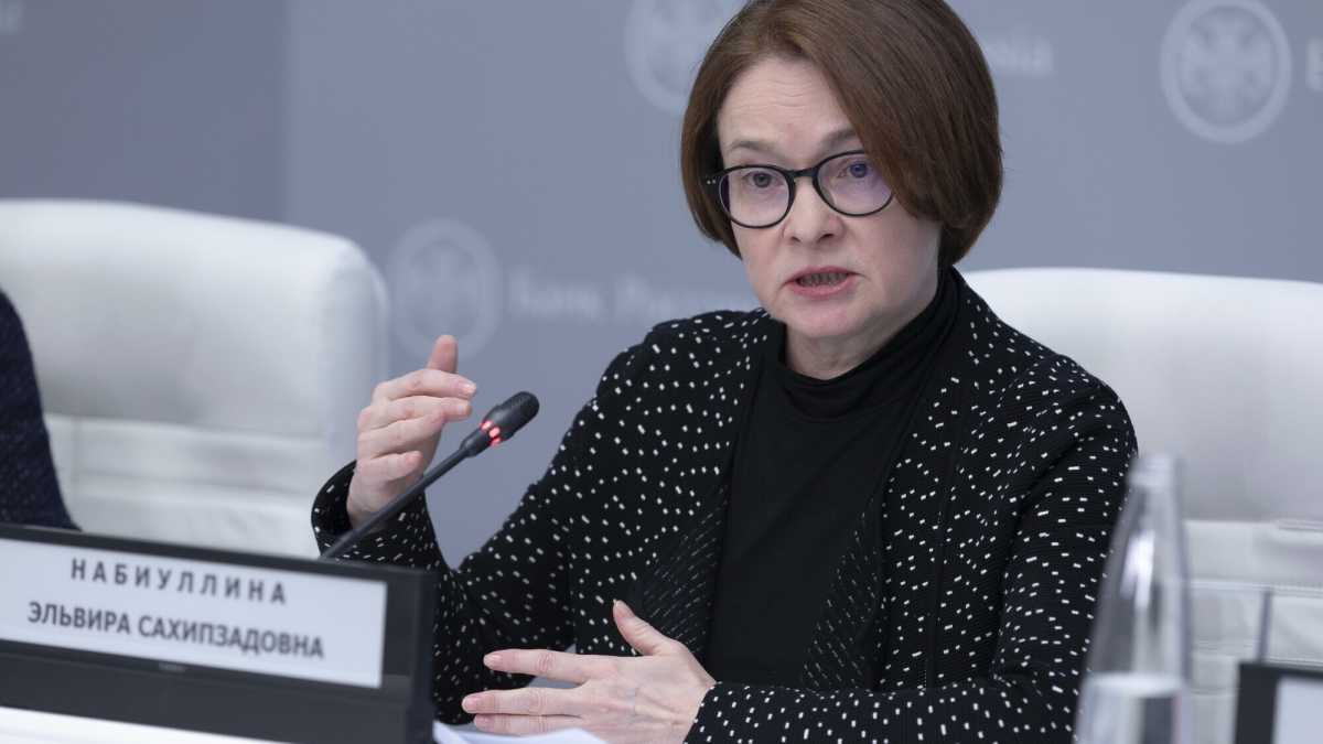 Immagine di Von der Leyen annuncia un nuovo pacchetto di sanzioni, Nabiullina avvisa sui rischi per Mosca