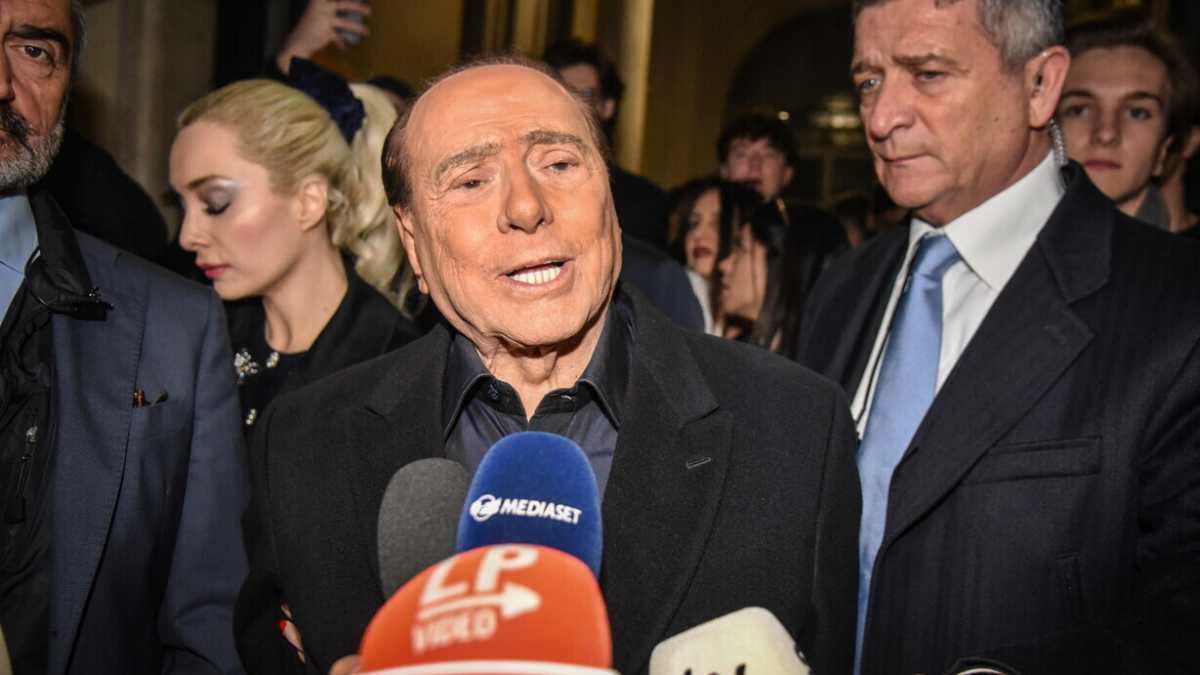 Immagine di Dieci secondi per amare Berlusconi