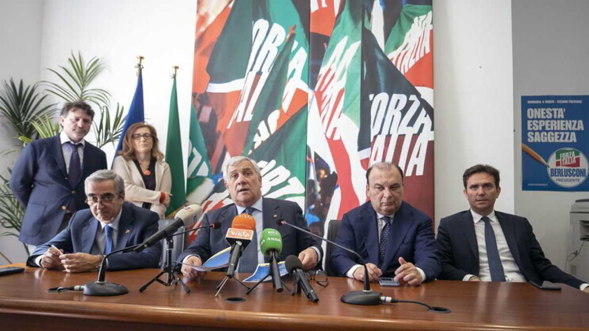 Immagine di Sul Superbonus FI pronta a giocare di sponda con Pd e M5s. “L’abiura se la intesti Meloni”
