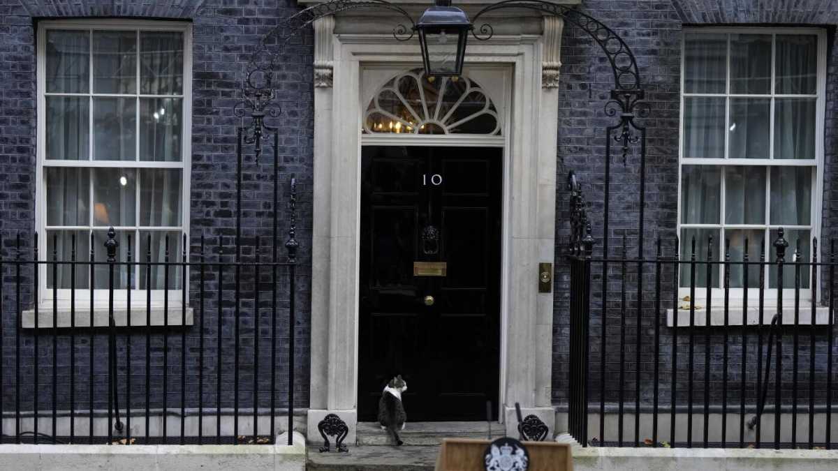 Immagine di Lunga vita a Larry the Cat, il vero “deep state” che regna a Downing street