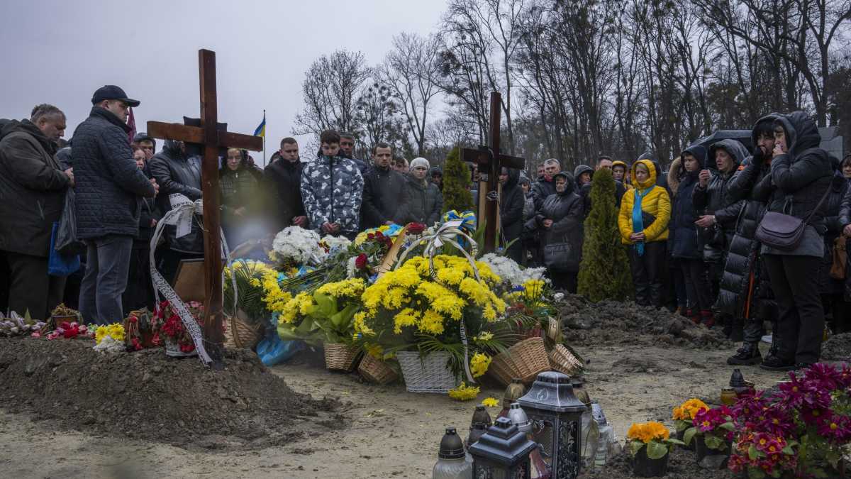 Immagine di A Leopoli intorno alla bara di Marian, figlio dell’Ucraina ucciso in Donbas