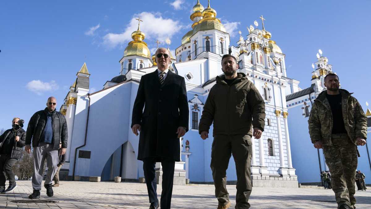 Immagine di La mattina speciale della capitale Kyiv bloccata e grata: Biden è qui