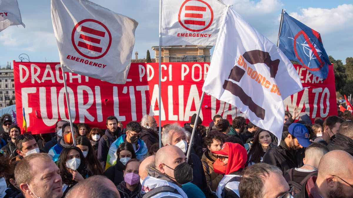 Immagine di Lo stress della guerra e il dilemma della sinistra, tra Cosa russa e Cosa americana