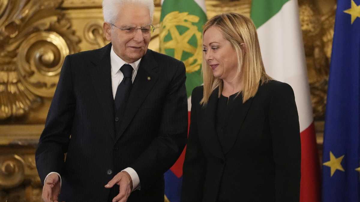 Immagine di Mattarella richiama il governo sui balneari: "Il ddl contiene criticità"