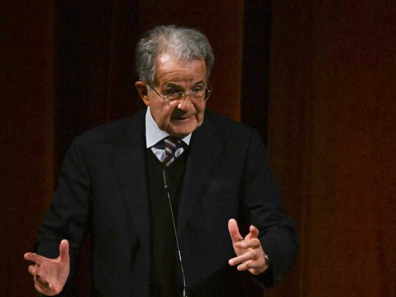Romano Prodi (Ansa)