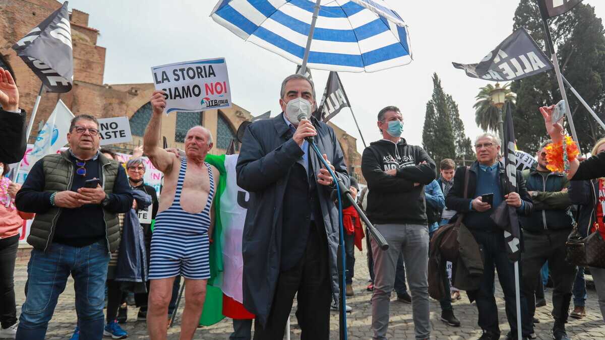 Immagine di Bruxelles bacchetta Meloni sui baneari. Ma nel governo non c'è nessuno che gestisca il dossier