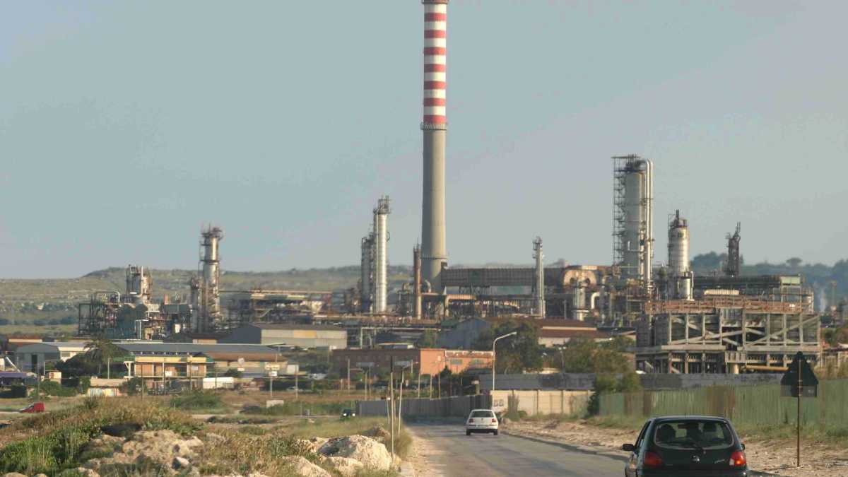 Immagine di Perché la storia del depuratore di Priolo è un déjà vu del caso Ilva