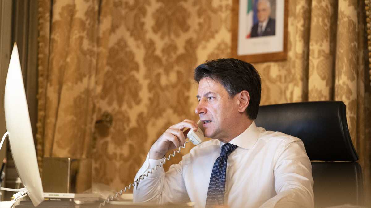 Immagine di Conte sia fatto senatore a vita. Ha chiuso l’Italia al momento giusto facendo meno errori di BoJo
