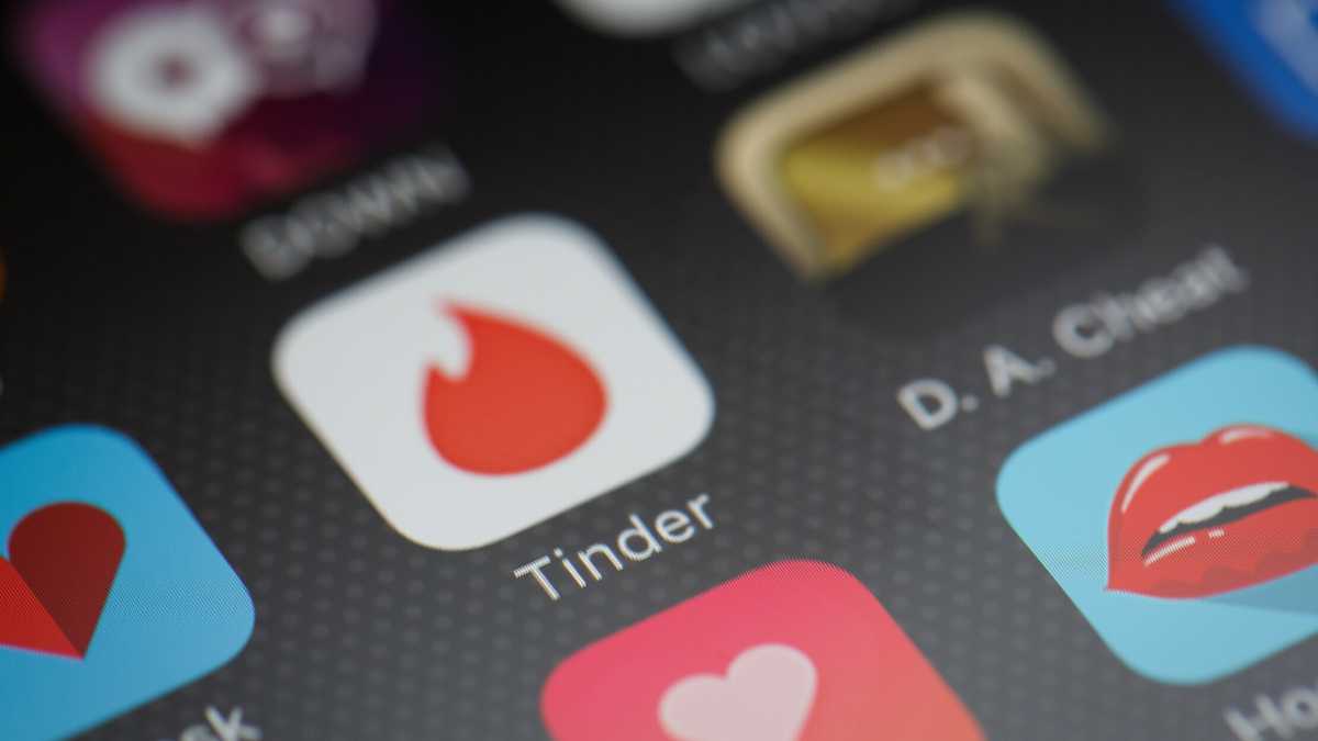 Immagine di Così Joan Ball, la madre del “dating”, ha convinto i clienti a fidarsi della macchina