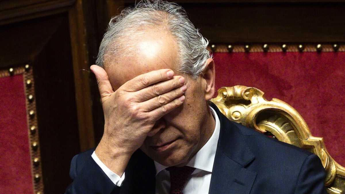 Immagine di Piantedosi prova ad autoassolversi su Cutro. E ne esce più debole