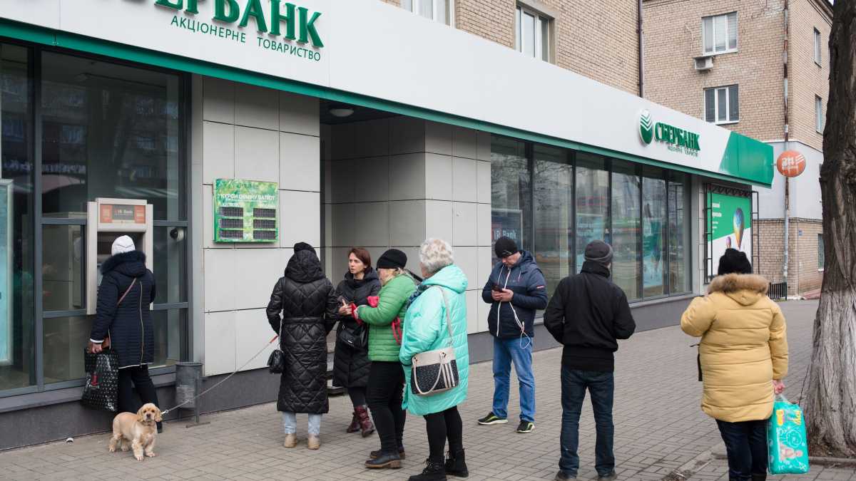 Immagine di In Russia crollano le entrate, aumentano le spese e si gonfia il deficit