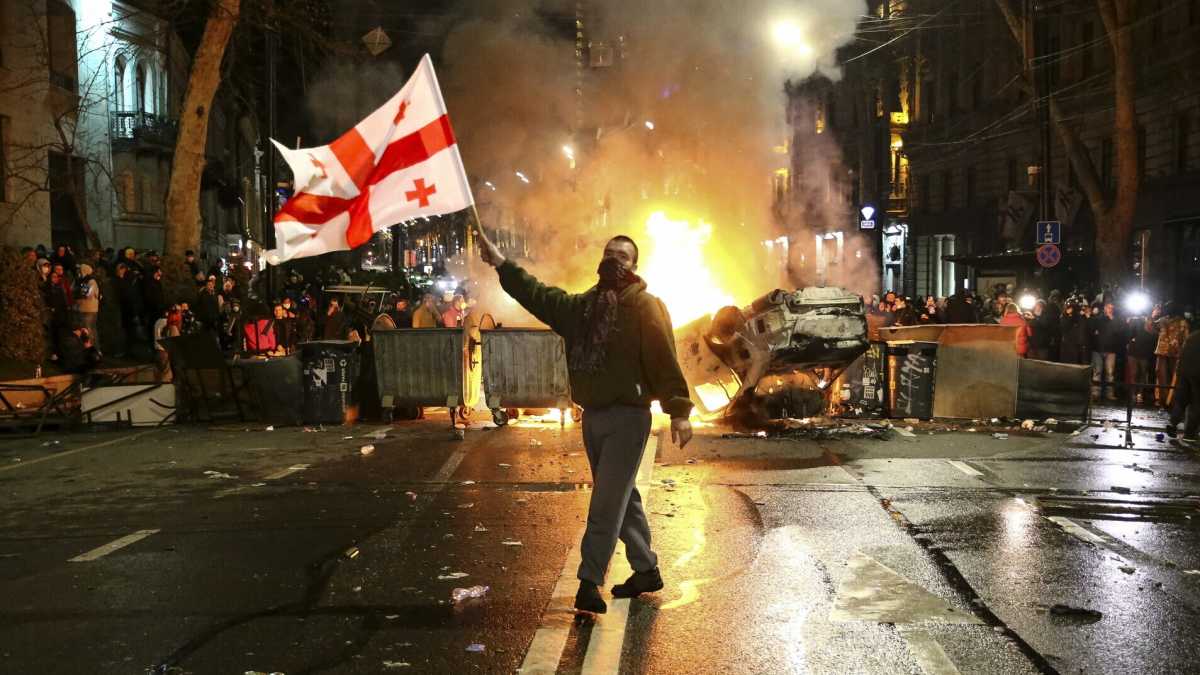 Immagine di Il Parlamento della Georgia ritira la “legge russa”. Per la piazza è “una vittoria a metà”
