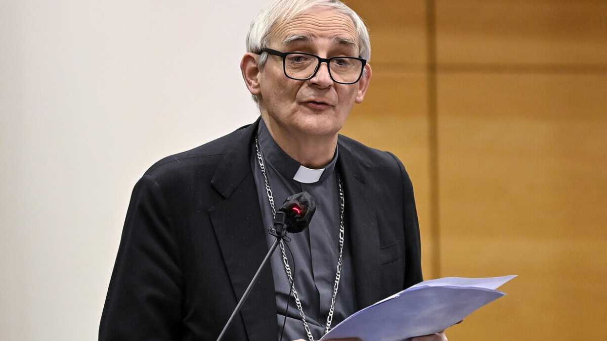 Immagine di Il presidente dei vescovi sui migranti: "Bisogna aiutare a partire e aiutare a restare"