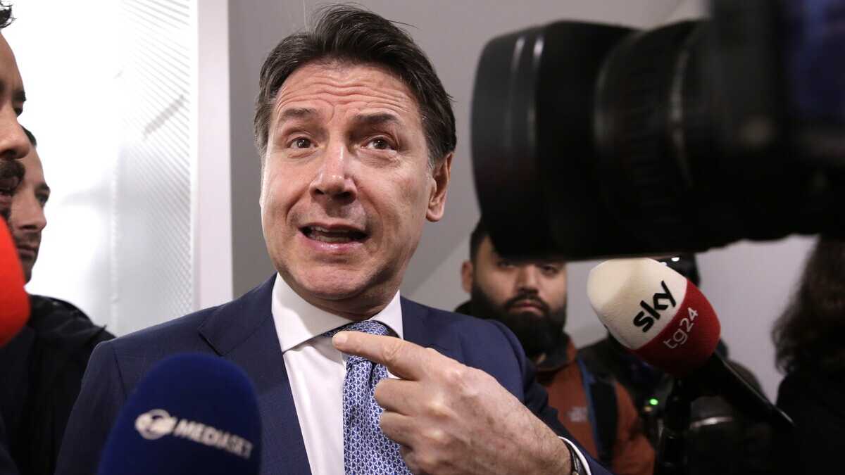 Immagine di Conte a Bruxelles dai Verdi: tre ore di interrogatorio per valutare l’ingresso del M5s