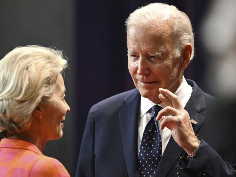 Ursula von der Leyen e Joe Biden (LaPresse)