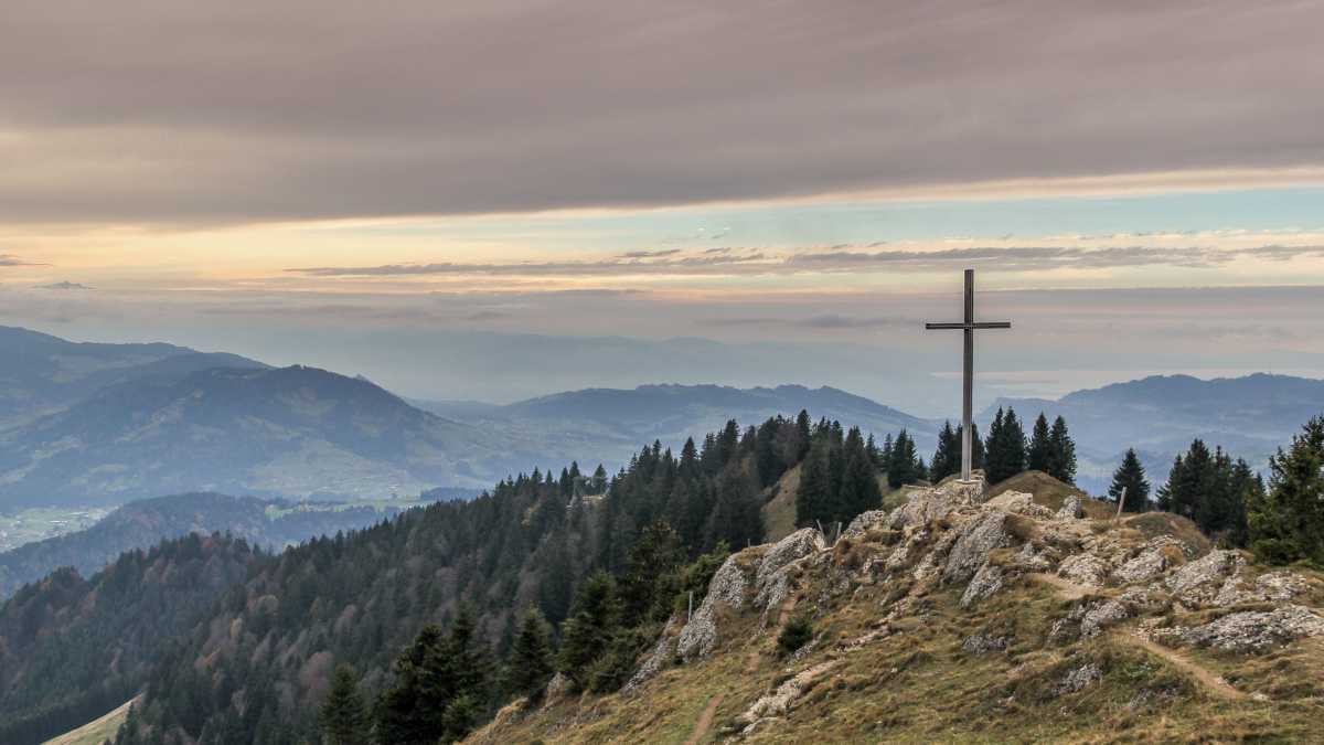 Immagine di Venticinque storie sulla Pasqua e sulla lotta tra la speranza e la perdita di senso