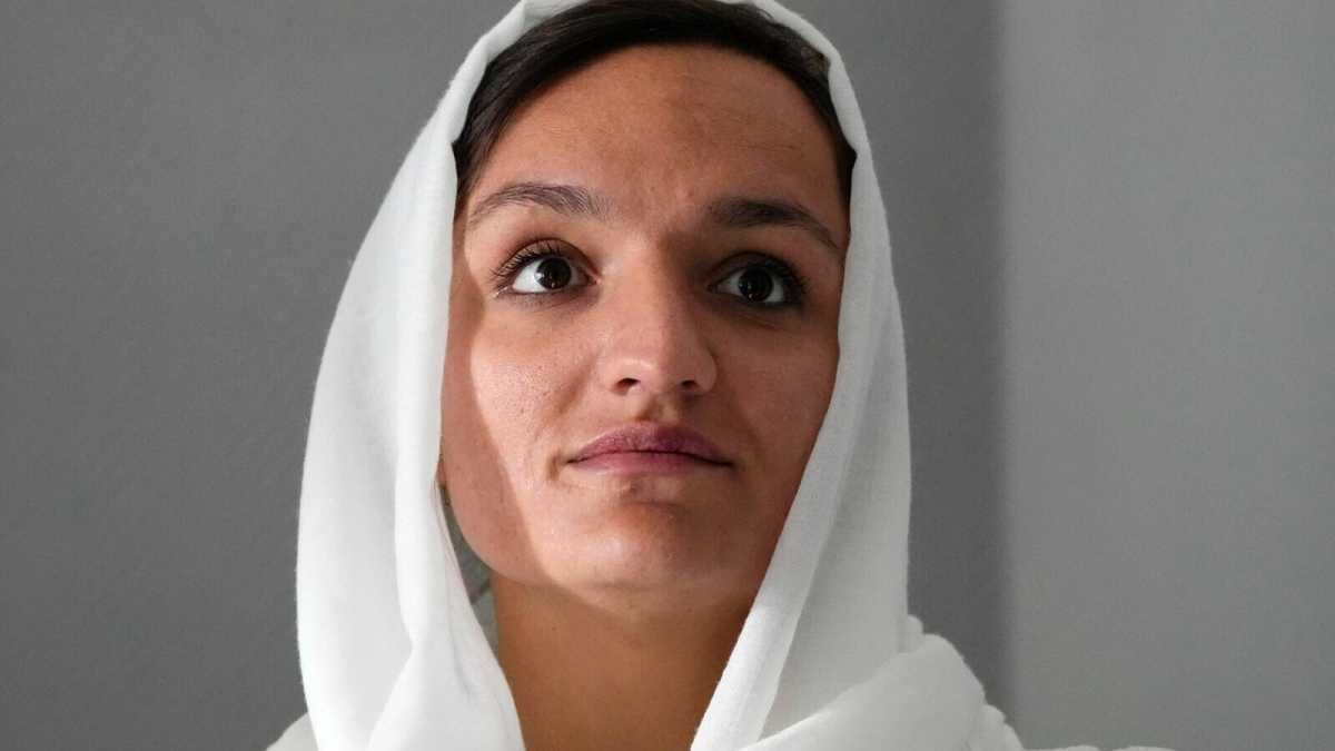 Immagine di Zarifa Ghafari ci racconta la battaglia dei padri per far studiare in segreto le loro figlie in Afghanistan