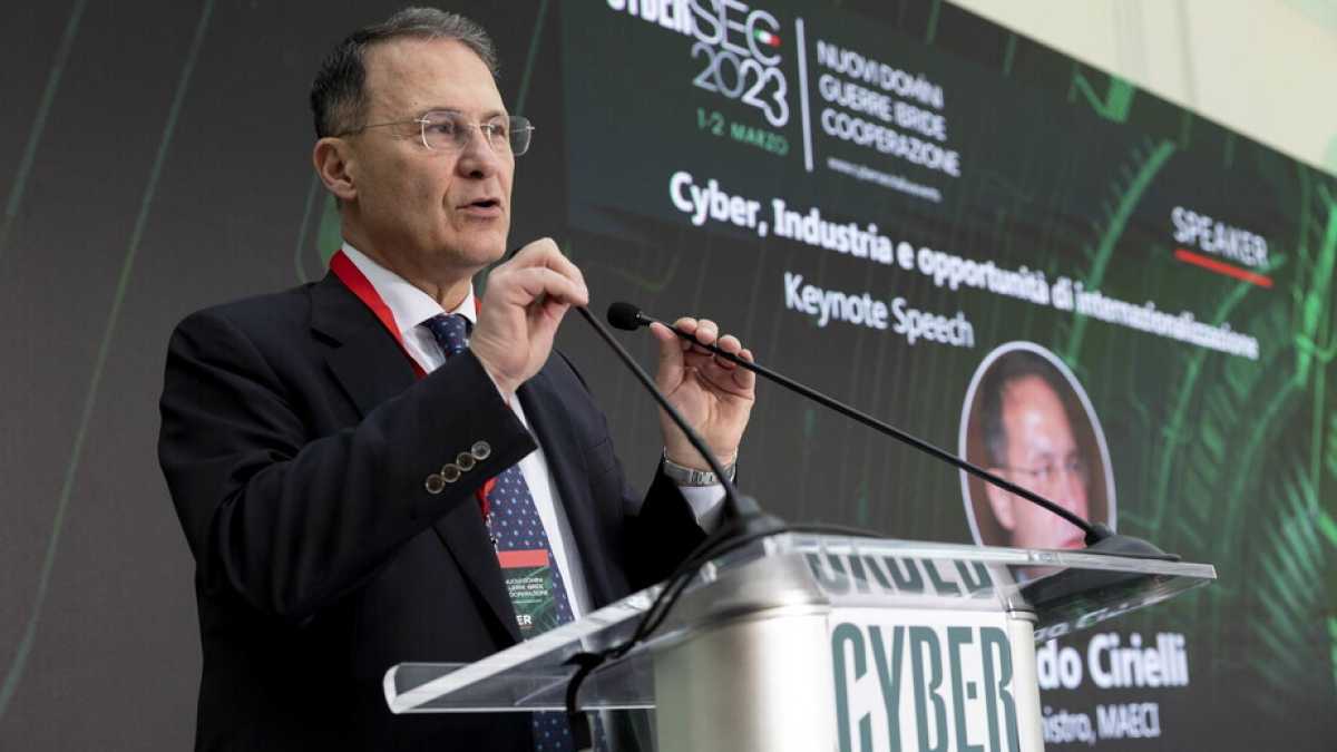 Immagine di "Ha ragione Crosetto, Wagner vuole dividere l'Italia sull'Ucraina". Parla il viceministro Cirielli