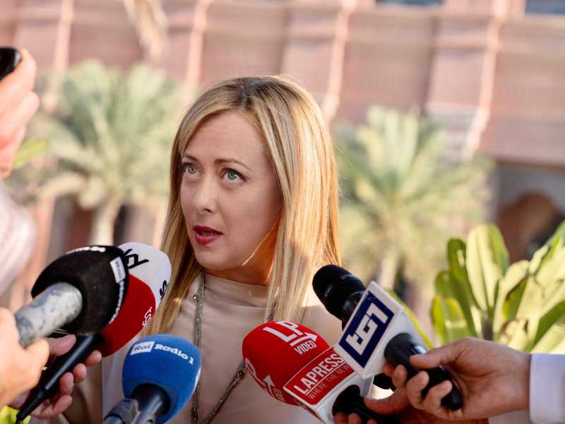 Meloni in affanno sulla Tunisia fa pressing sul Fmi. Ansie per gli sbarchi e controsensi sovranisti