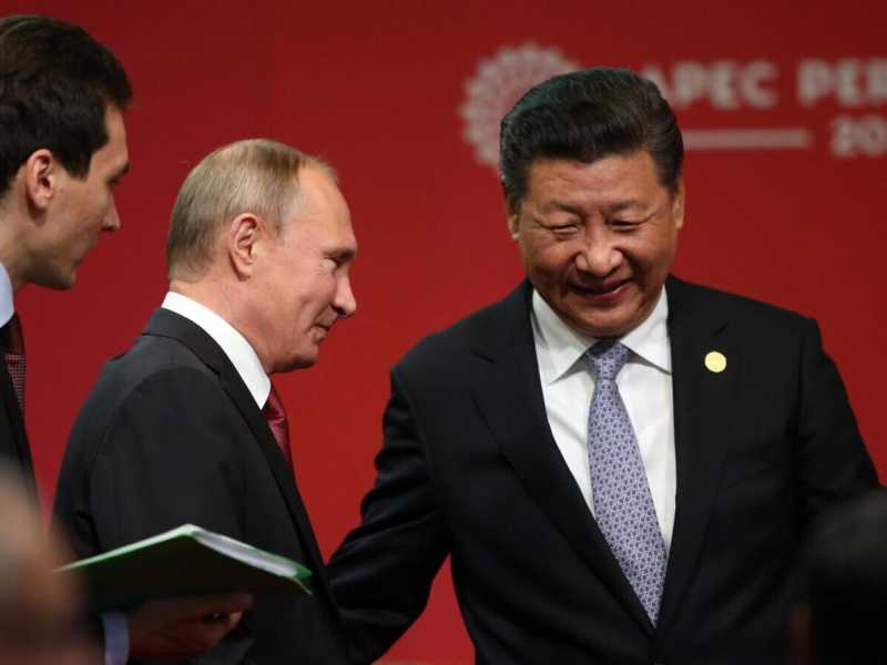 Xi Jinping vola a Mosca dal partner “senza limiti”