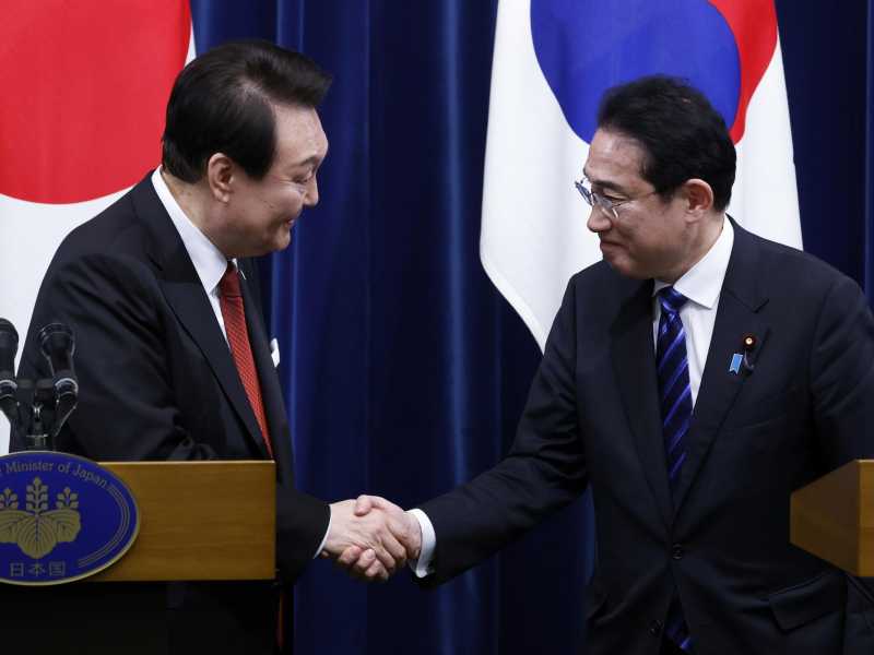 La pace di necessità fra Tokyo e Seul