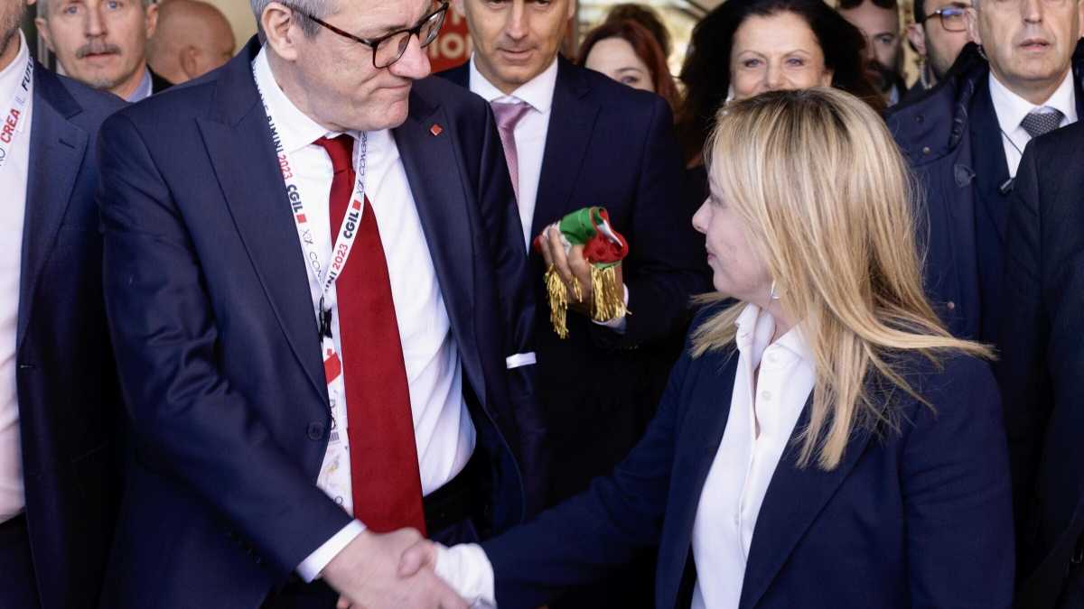 Immagine di Così la premier cerca di sintonizzarsi col popolo Cgil