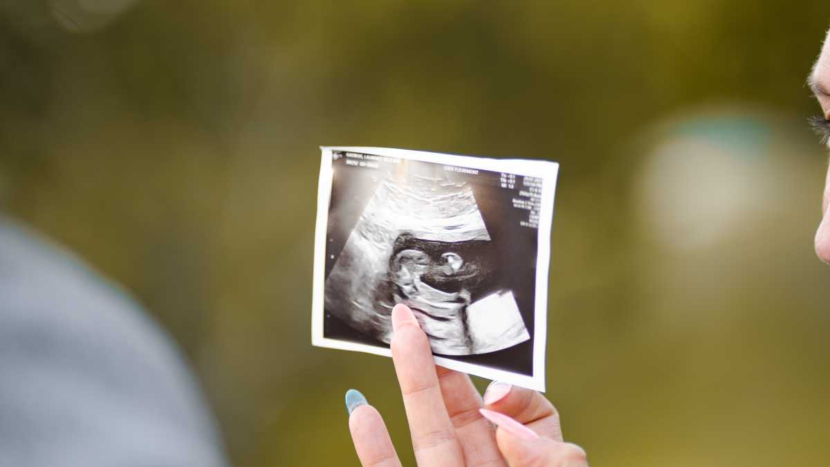 Immagine di Caro Giuliano, il così detto utero in affitto è un tema che c’entra poco con l’amore omogenitoriale