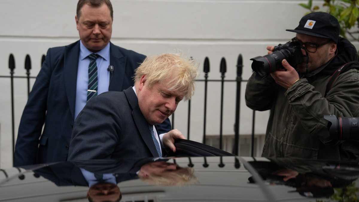 Immagine di I whatsapp con cui Boris vuole salvarsi dal partygate (e rilanciarsi)