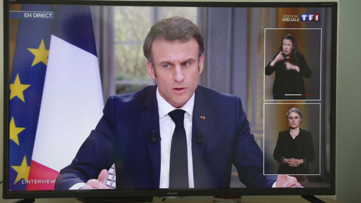 Immagine di In tv Macron ribadisce la necessità della riforma delle pensioni: "È per il bene della nazione"