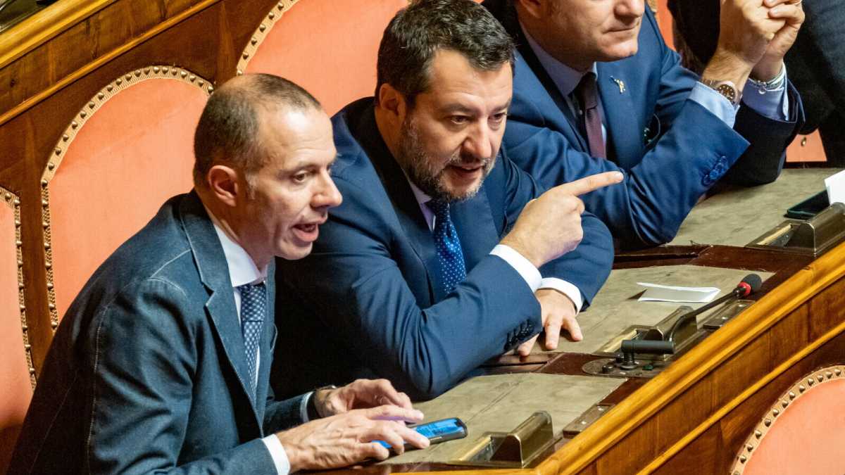 Immagine di "Max Romeozov". Così il capo della Lega in Senato piccona Meloni sull'Ucraina