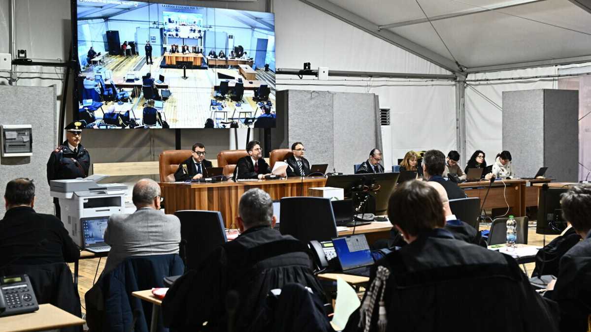 Immagine di Processo Morandi, il giudice bacchetta la procura per i metodi inquisitori