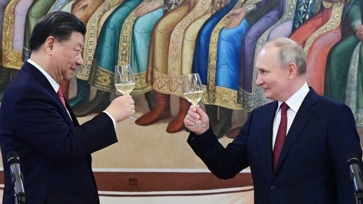 Immagine di Putin voleva fare Pietro il Grande, è diventato il benzinaio di Xi