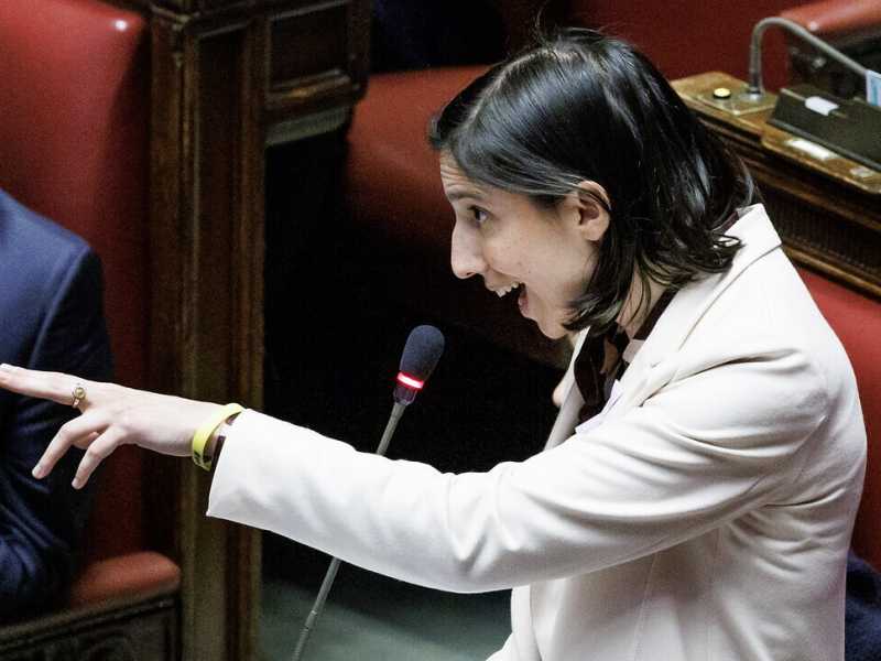 Queen Elly Schlein I, nel Pd ora la temono: "È cattivella"
