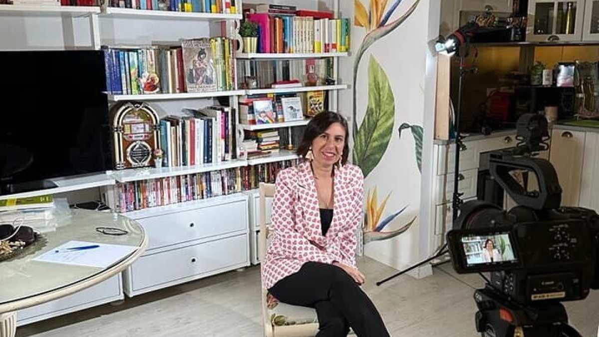 Immagine di L’irresistibile ascesa comica di Chiara Moscardelli, scrittrice per volere del fato