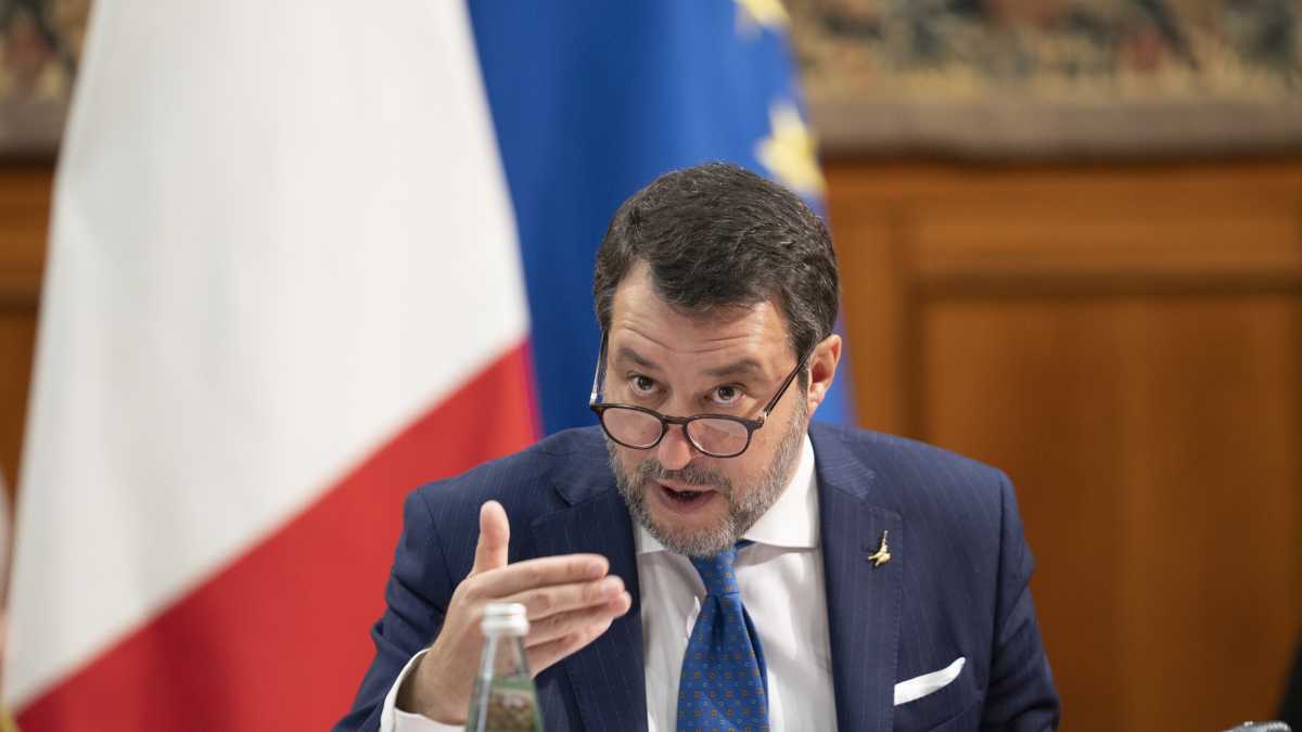 Immagine di Salvini vuole l'euroscettico Rinaldi come presidente Eni