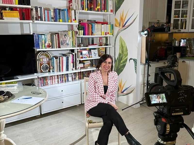 L’irresistibile ascesa comica di Chiara Moscardelli, scrittrice per volere del fato