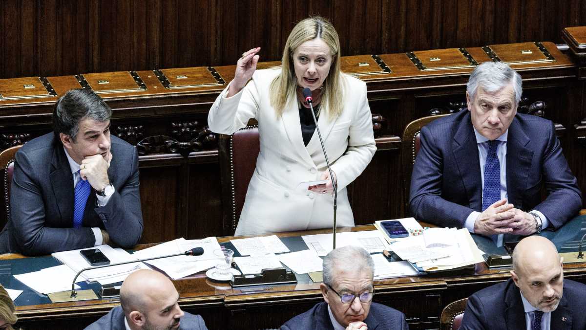 Immagine di Meloni eroina d’Ucraina