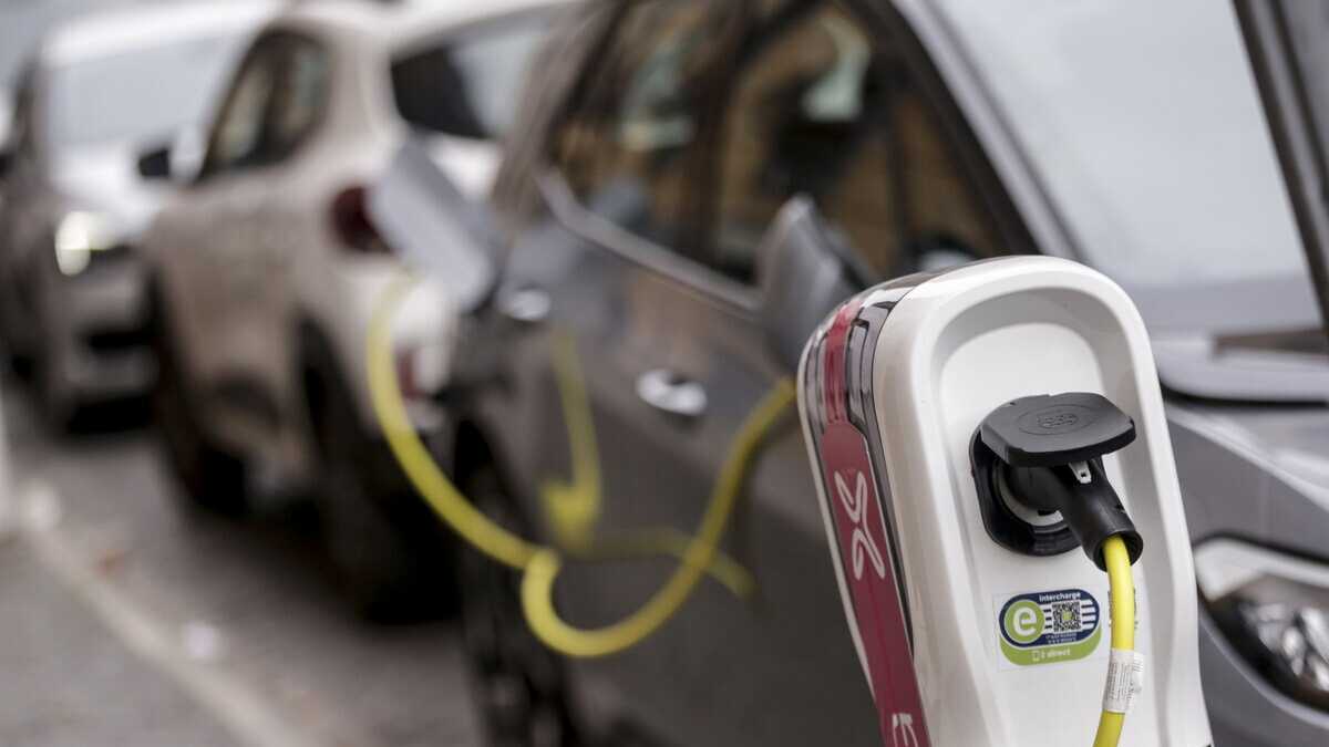 Immagine di Ma quanto inquina un’auto elettrica? Sempre molto meno di una a benzina