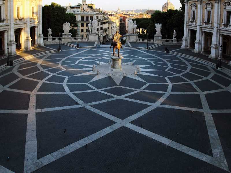 Piazza del Campidoglio (Wikipedia)