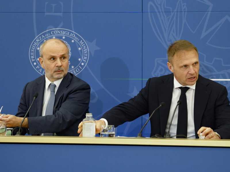 Un'immagine della conferenza stampa dopo il Cdm di ieri (Ansa)