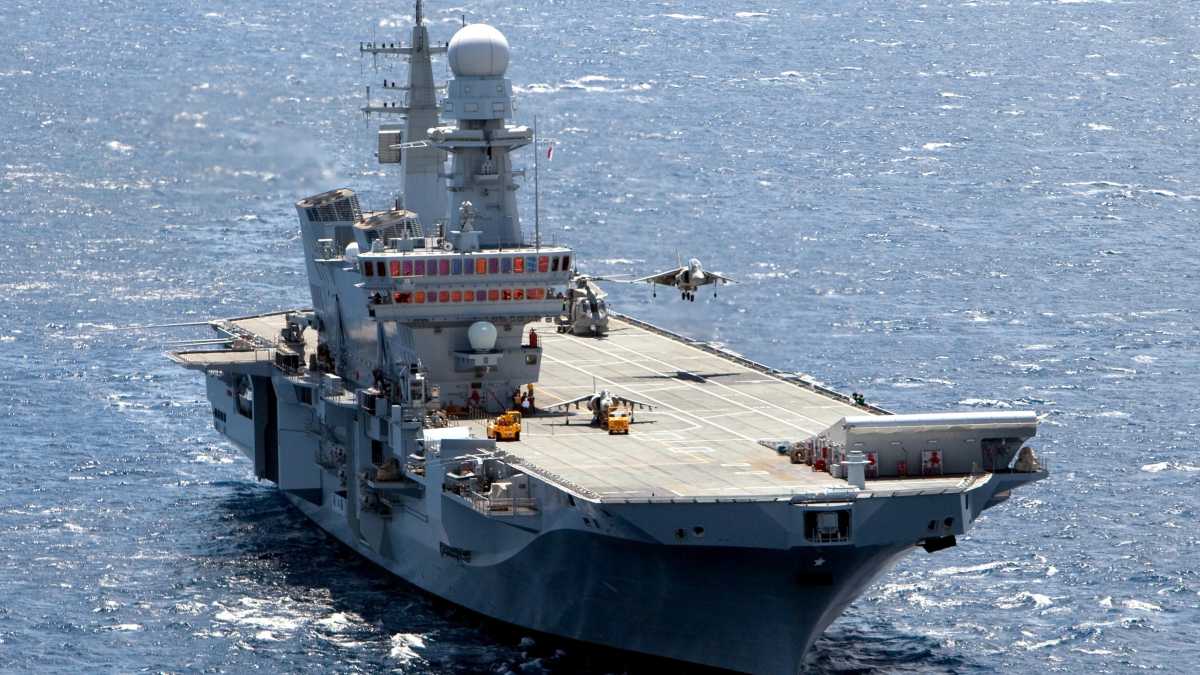 Immagine di Meloni non sa che fare con la Cina e allora manda il Cavour in Asia