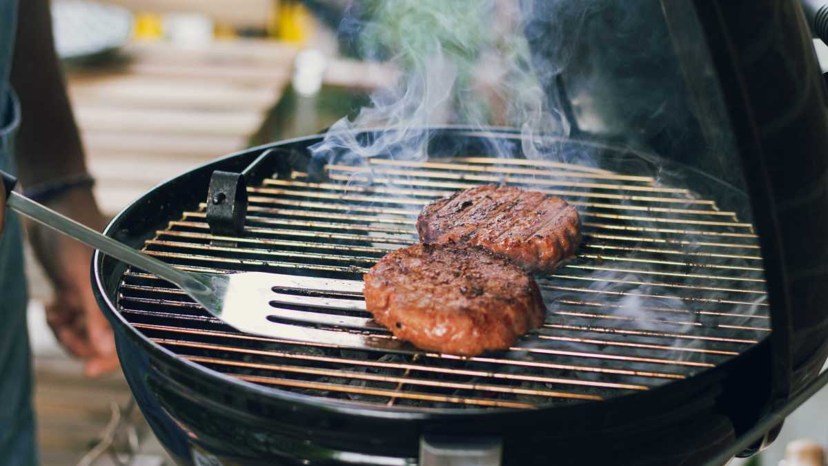 Immagine di Il caso “carne coltivata” e la paura del futuro in un paese nostalgico