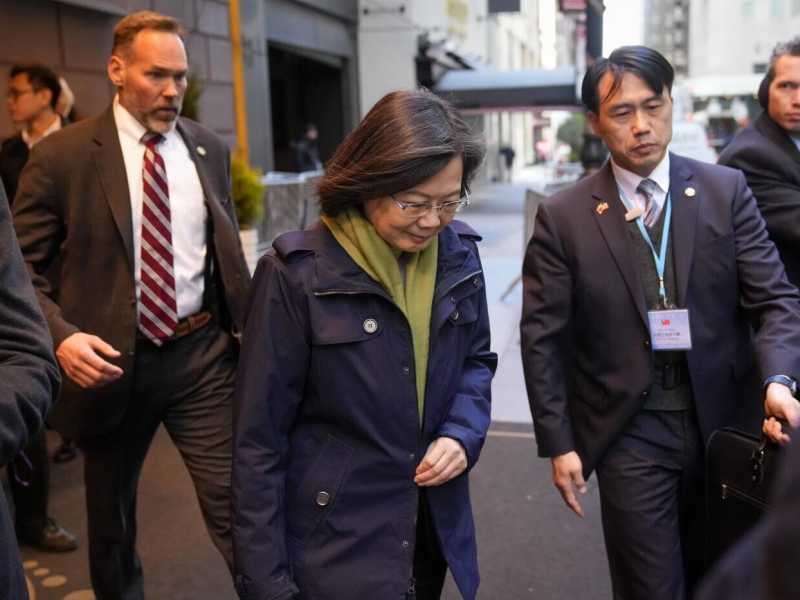 La presidente taiwanese vola in America e Pechino minaccia