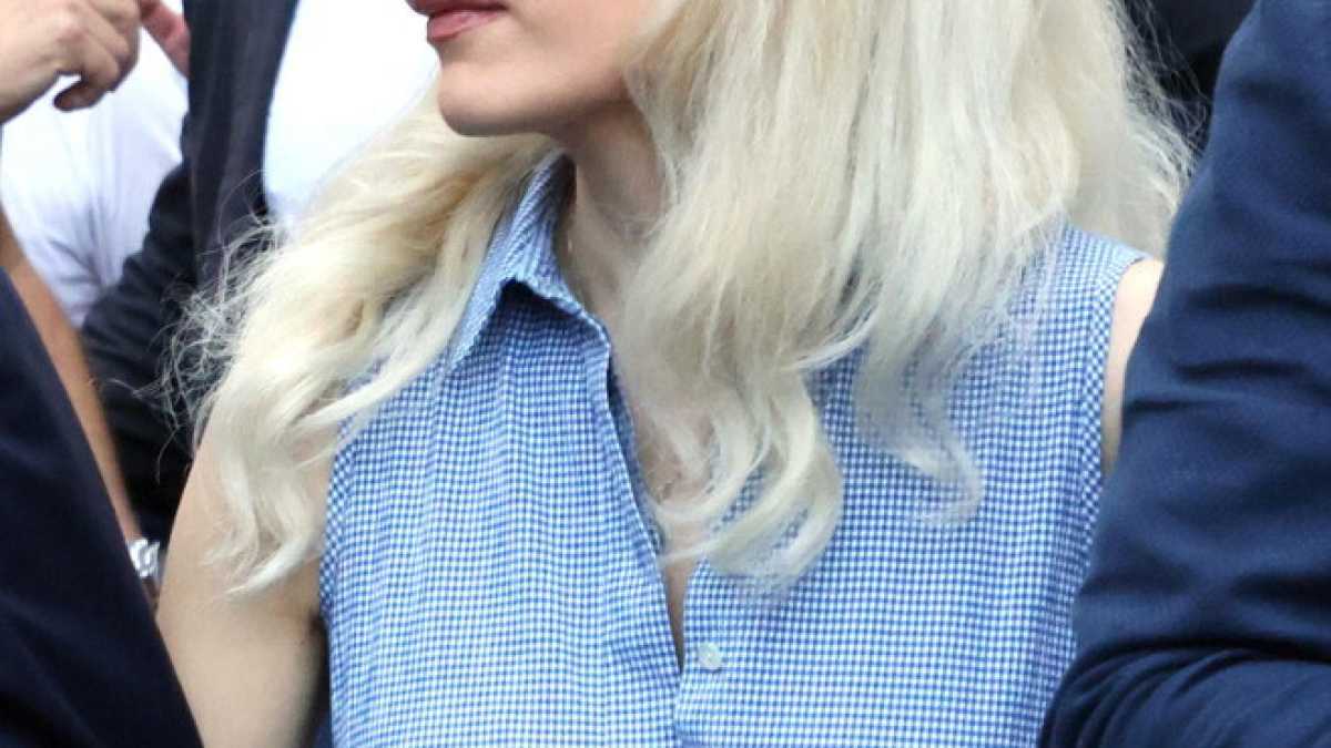 Immagine di Marta Fascina, la fata bianca di Berlusconi