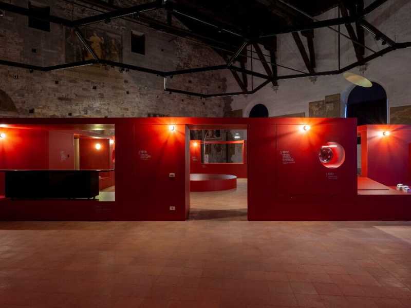 Un'immagine dell'allestimento