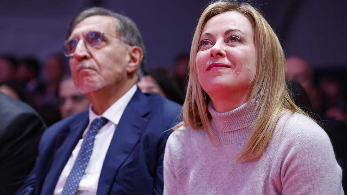 Immagine di Meloni contro La Russa su via Rasella: "E' stata una sgrammaticatura istituzionale"