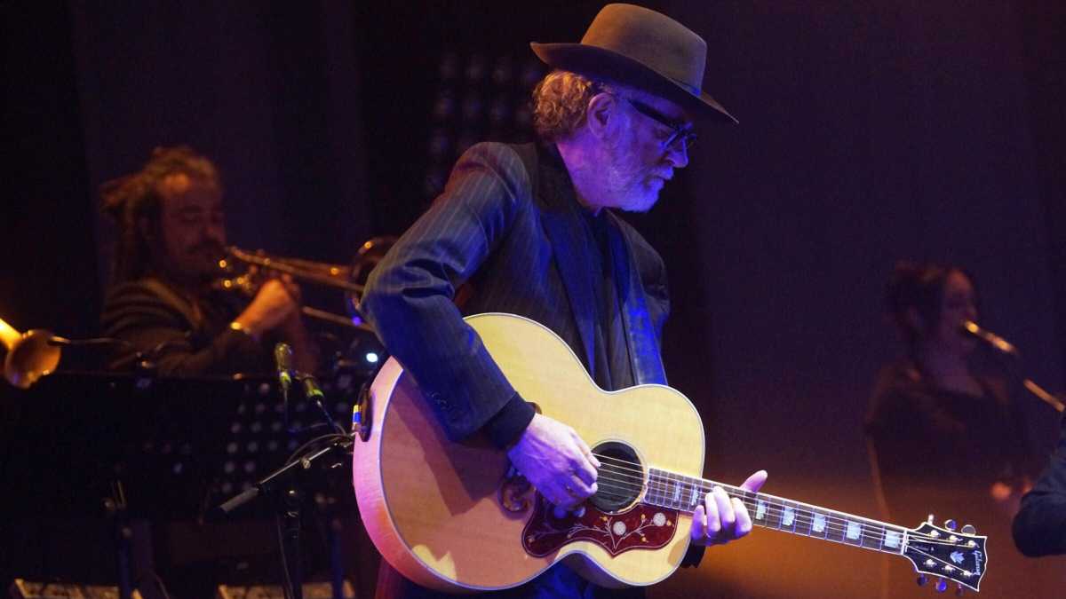 Immagine di Tra Atlantide e il palco, il disincanto di Francesco De Gregori