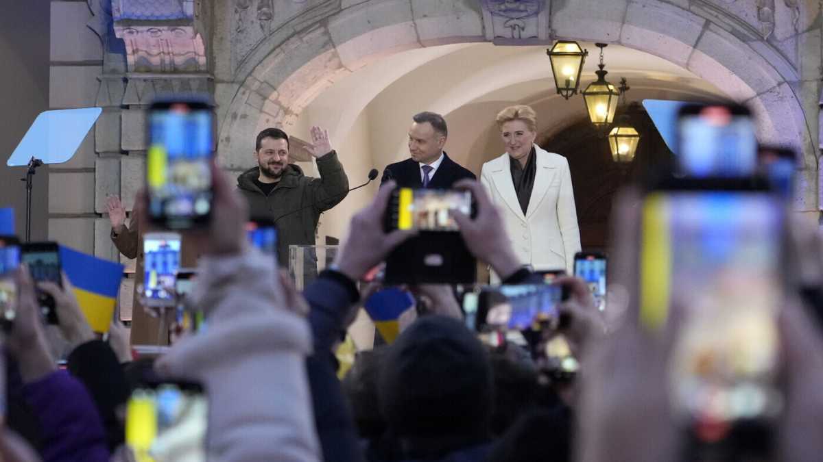 Immagine di Due viaggi a confronto: Zelensky a Varsavia, Lukashenka a Mosca