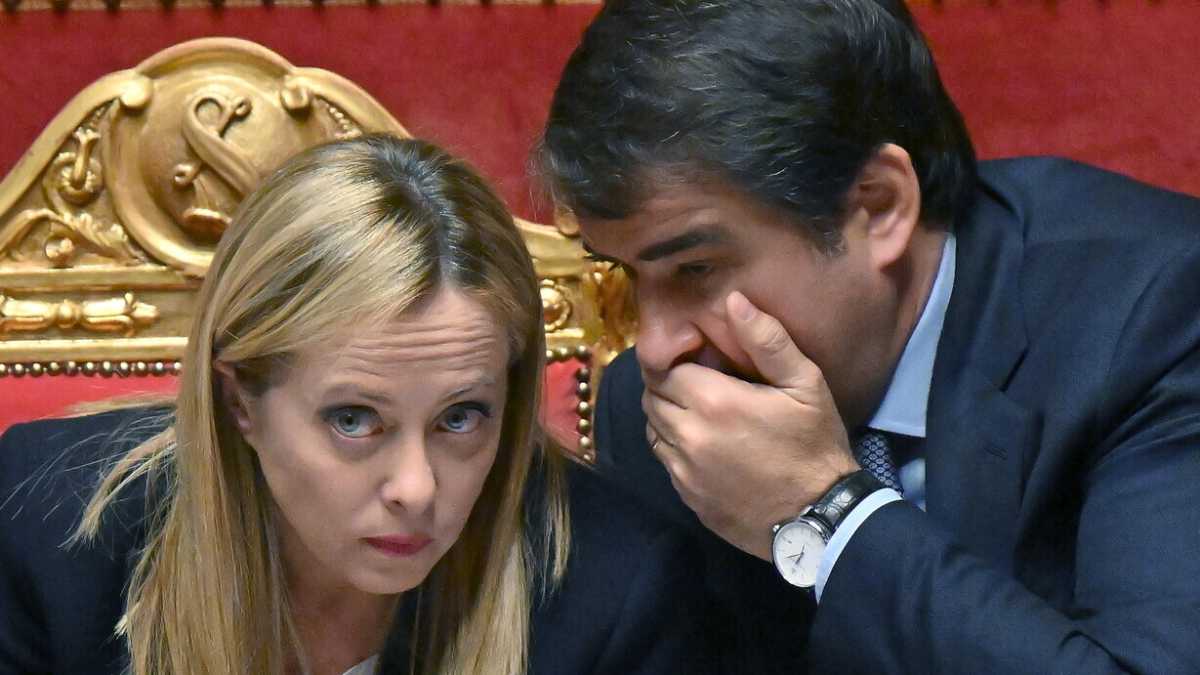 Immagine di L'offensiva di Salvini sul Pnrr, Meloni e Fitto sbottano: "Così ci facciamo male"