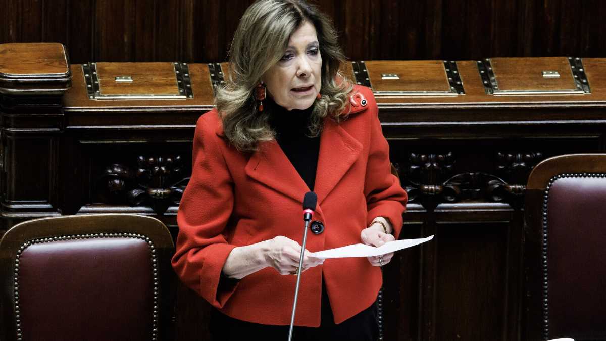 Immagine di Alcatraz Casellati. Riforme annunciate e falò di leggi. I prigionieri della ministra delle Riforme